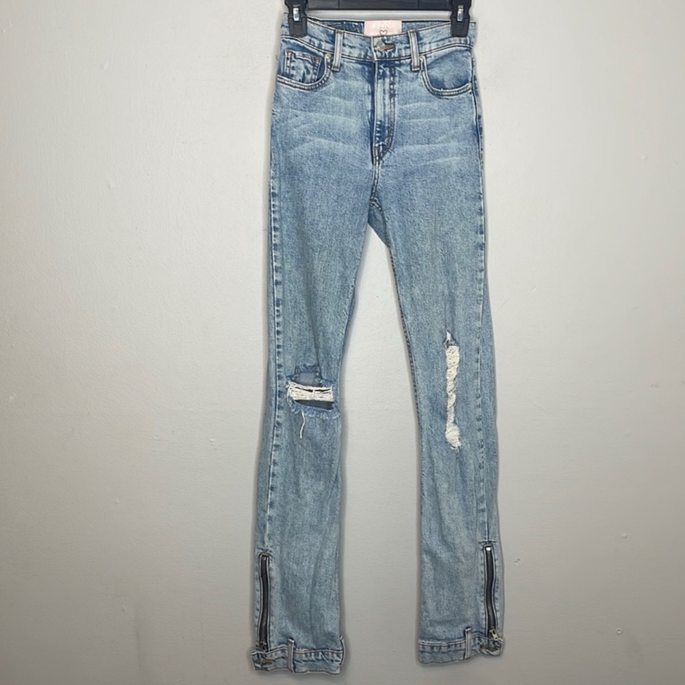 REVICE | Distressed Zip Ankle Jeans